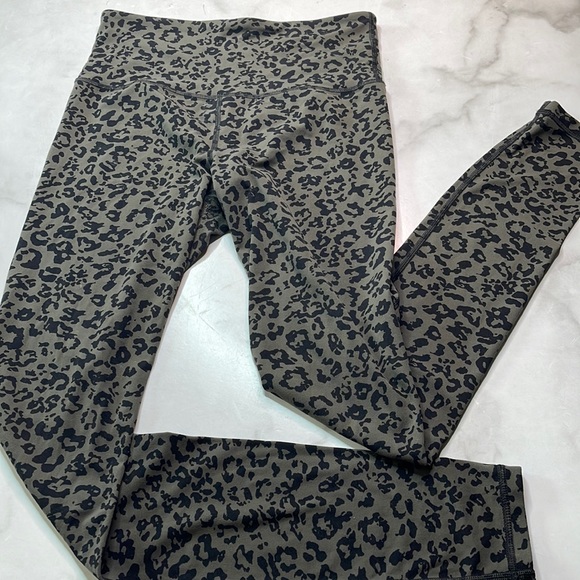 Athleta Leopard Elation Ultra High Rise Tight Powervita Spring Night - Picture 2 of 6